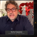 O presidente do São Paulo, Julio Casares, afirmou que o clube procura marcas no mercado para ocupar o espaço de patrocínio máster. (Foto: Reprodução/Canal do Nicola)