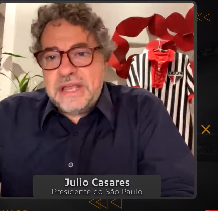 O presidente do São Paulo, Julio Casares, afirmou que o clube procura marcas no mercado para ocupar o espaço de patrocínio máster. (Foto: Reprodução/Canal do Nicola)