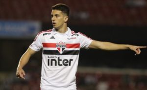 Shalyon não conseguiu se firmar nas passagens que teve pelo Tricolor – Foto: Twitter do SPFC