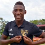 Léo foi campeão paulista pelo São Paulo em 2021. (Foto: Twitter do São Paulo)