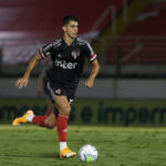 Vitor Bueno rescindiu contrato com São Paulo. (Foto: Twitter do São Paulo)