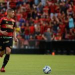 Adryelson é zagueiro do Sport e foi destaque no último Brasileirão. Segue em pauta no São Paulo. (Foto: Twitter do Sport)