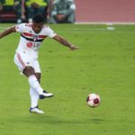 Luan chutou da entrada da área e contou com o desvio de Felipe Melo para abrir o placar na final do Paulistão. (Foto: Twitter do São Paulo)
