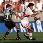 Raí voltou da França para ajudar São Paulo a conquistar Paulistão de 1998 no Morumbi lotado. (Foto: Twitter do São Paulo)