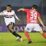 Talles Costa foi um dos jovens da base a participarem do recorde histórico do São Paulo. (Foto: Twitter da Copa Libertadores)