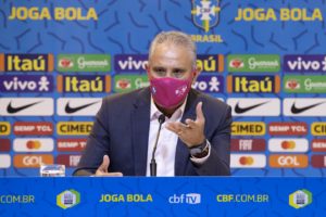 Brasil terá Tite no comando técnico até a Copa do Mundo. (Foto: Lucas Figueiredo/CBF)