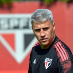 Jornalista diz que Crespo quer voltar ao São Paulo. (Foto: Twitter do SPFC)