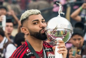 Gabigol foi vítima de injúrias raciais e São Paulo tomou partido sobre o atleta. (Foto: Twitter da Libertadores)