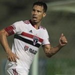 Hernanes procurou diretoria do São Paulo para rescindir contrato. (Foto: Twitter do São Paulo)