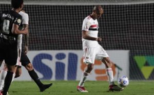 Miranda foi um dos destaques do São Paulo na temporada 2021. (Foto: Twitter do São Paulo)