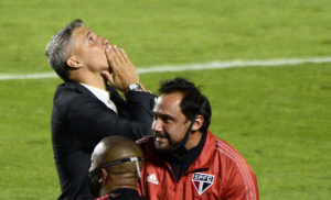Crespo tem retrospecto positivo contra Abel Ferreira pelo São Paulo. (Foto: Reprodução/GE)