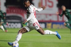 Marquinhos foi lançado pela base do São Paulo. (Foto: Reprodução)