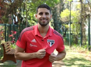 Calleri destaca a importância da torcida em seu retorno ao São Paulo. (Foto: Twitter do São Paulo)