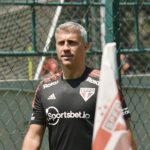 Crespo foi campeão do Paulistão pelo São Paulo em 2021. (Foto: Twitter do SPFC)