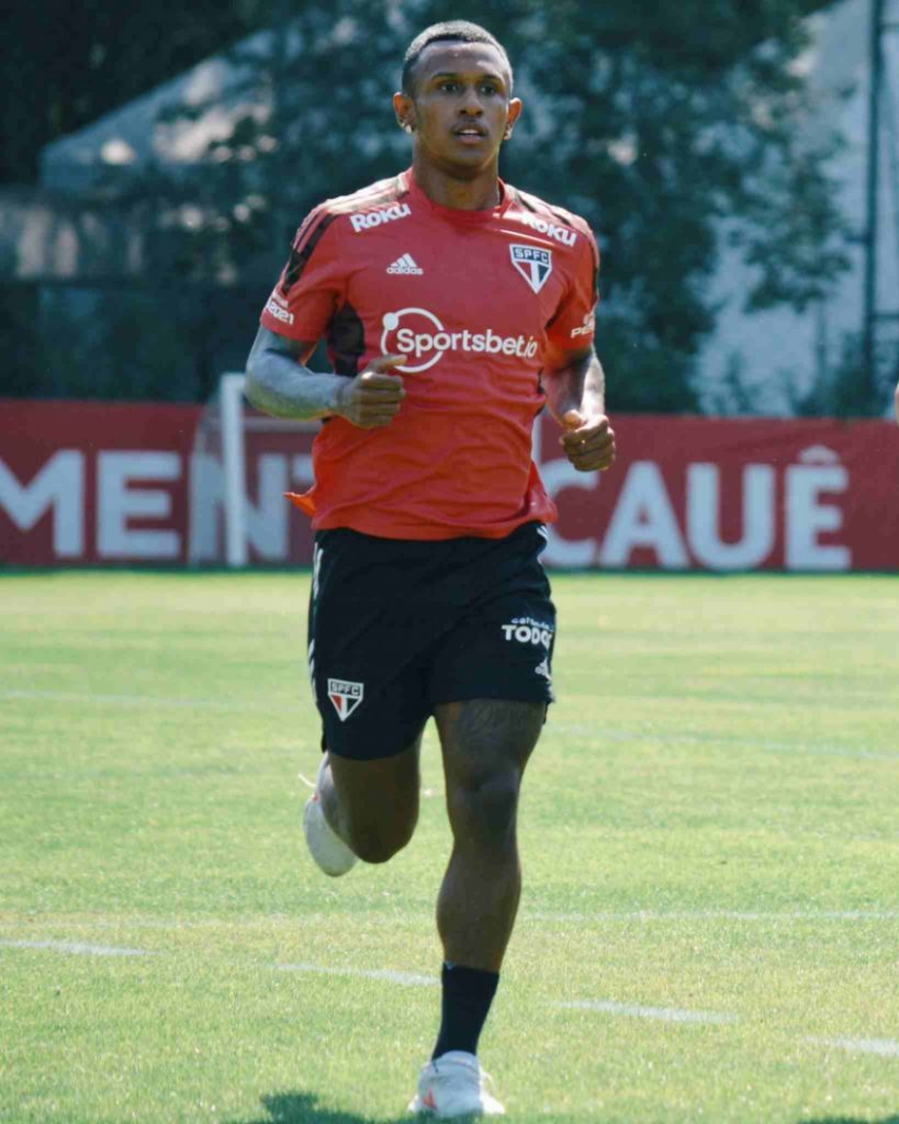 Marquinhos estreou pelo São Paulo em 2021. (Foto: Twitter do São Paulo)