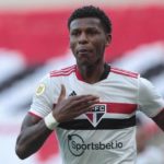 Arboleda é um dos jogadores mais longevos do São Paulo. (Foto: Twitter do São Paulo)