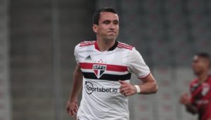 Pablo renovou contrato automaticamente com São Paulo até 2023, mas pode sair caso receba ofertas. (Foto: Twitter do São Paulo)