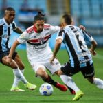 Escalado como titular por Rogério Ceni, Benítez atuou mal em Porto Alegre na derrota do São Paulo para o Grêmio. (Foto: Reprodução)
