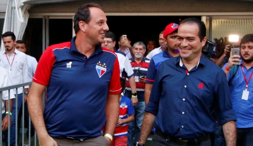 Rogério Ceni, técnico do São Paulo, e Marcelo Paz, presidente do Fortaleza, têm ótima relação. (Foto: Mateus Dantas / O Povo)