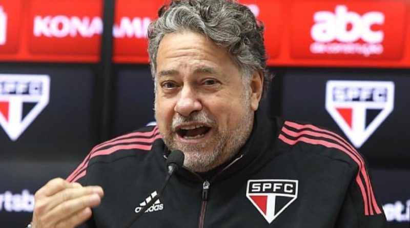 Julio Casares vê dívidas serem aumentadas na temporada do São Paulo. (Foto: Twitter do São Paulo)