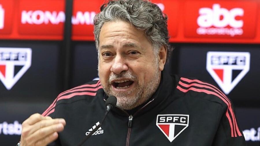 Julio Casares vê dívidas serem aumentadas na temporada do São Paulo. (Foto: Twitter do São Paulo)