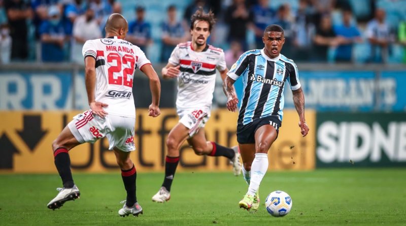 Igor Gomes é opção para São Paulo melhorar dilema no meio-campo. (Foto: Twitter do Grêmio)