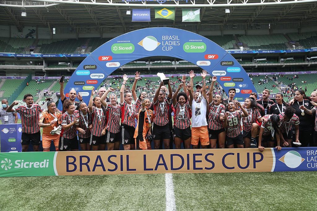 Ladies Cup São Paulo São Paulo conquista Brasil Ladies Cup e termina ótimo ano no futebol feminino. (Foto: Twitter do São Paulo)