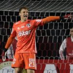 Lucas Perri é emprestado pelo São Paulo ao Náutico para ganhar mais minutos em 2022. (Foto: Twitter do São Paulo)
