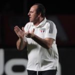 Rogério Ceni levou São Paulo ao 13º lugar na competição e entende que time precisa brigar por coisas melhores. (Foto: Twitter do São Paulo)