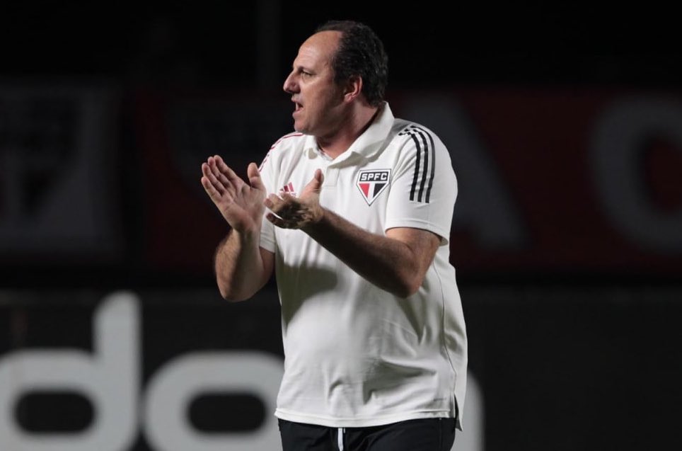 Rogério Ceni levou São Paulo ao 13º lugar na competição e entende que time precisa brigar por coisas melhores. (Foto: Twitter do São Paulo)