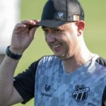 Técnico do Ceará, Tiago Nunes, quer dois jogadores do São Paulo por empréstimo para 2022. (Foto: Twitter do jornal O Povo)