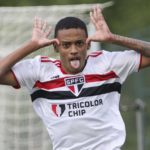 Atacante do Sub-20, Caio será titular pelo São Paulo na Sul-Americana. (Foto: Twitter do São Paulo)