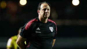 Rogério Ceni tem permanência garantida em 2022 no São Paulo