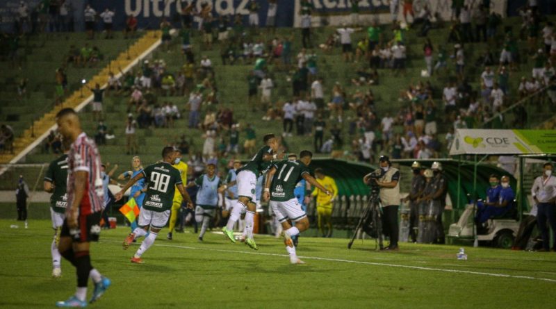Lucão do Break marca golaço e Guarani derrota São Paulo na estreia do Paulistão. (Foto: Twitter do Guarani)