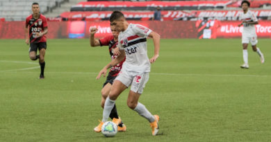 Após rescindir contrato com São Paulo, Vitor Bueno deverá ser contratado pelo Athletico Paranaense. (Foto: AGIF)