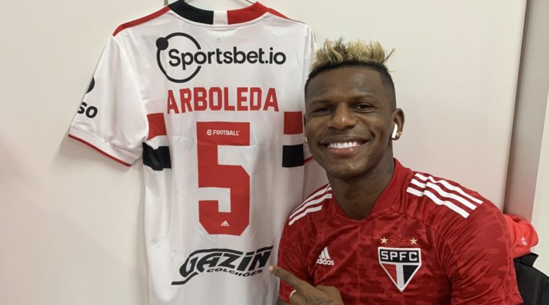 Arboleda volta à defesa e São Paulo tenta primeira vitória na temporada. (Foto: Twitter do São Paulo)