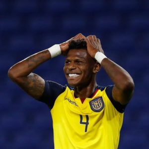 Arboleda virou reserva no Equador, mas é imprescindível no São Paulo. (Foto: Twitter de La Tri)