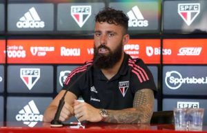 Jandrei se credencia e será titular pelo São Paulo em 2022. (Foto: Twitter do São Paulo)