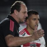 Rogério Ceni detona atuação do São Paulo em Bragança. (Foto: Twitter do São Paulo)