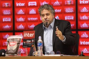 Presidente do São Paulo, Julio Casares, reage à entrevista de Rogério Ceni. (Foto: Twitter do São Paulo)