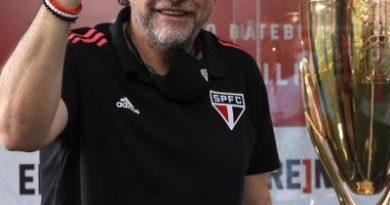 São Paulo contrata novo talento para base de Cotia. (Foto: Twitter do Julio Casares)