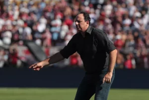 Rogério Ceni vai ter desafios pelo São Paulo no mata-mata do Paulistão. (Foto: Twitter do São Paulo)