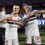 Welington e Alisson marcaram pelo São Paulo no Majestoso da semifinal do Paulistão. (Foto: Twitter do São Paulo)