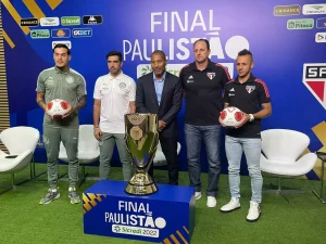 Rogério Ceni elogia mudança de postura do São Paulo. (Foto: Marcos Ribolli/ge)