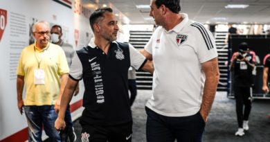 Rogério Ceni, técnico do São Paulo, elogiou o técnico do Corinthians, depois do Majestoso. (Foto: Twitter do Paulistão)