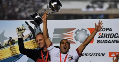 Final da Sul-Americana 2012 foi último jogo de Lucas Moura pelo São Paulo. (Foto: Twitter da Conmebol)