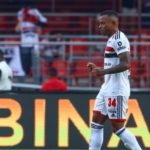 Welington está valorizado no São Paulo e deve seguir como titular. (Foto: Twitter do São Paulo)