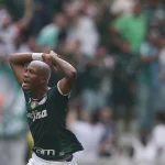 Meio-campista Danilo foi o autor do primeiro gol do Palmeiras na goleada contra o São Paulo por 4 a 0. (Foto: Reprodução/ge)