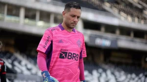 DIego Alves poderia pintar no São Paulo. (Foto: Twitter do Flamengo)