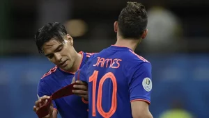 Dupla Falcão e James atuando pela Colômbia. O meia é visto com bons olhos pelo São Paulo. (Foto: Twitter da Colômbia)
